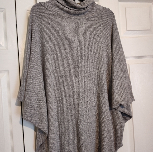 Heimious Cozy Gray Cowl Neck Sweater LIKE NEW - Picture 3 of 4